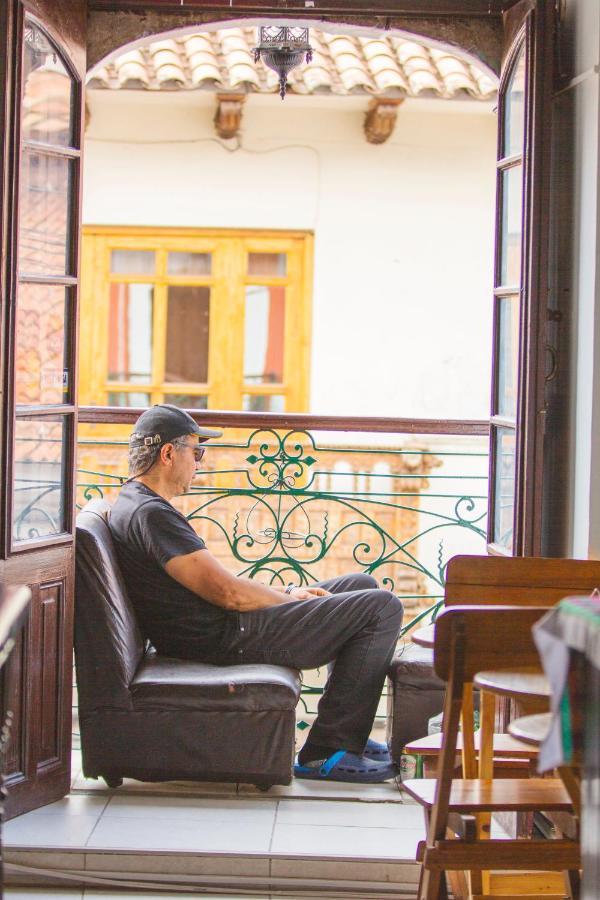The Grassshopper Plaza De Armas Hostel Cusco Luaran gambar